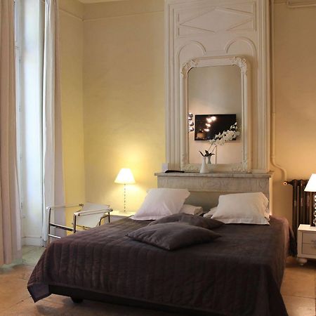 Royal Hotel Nimes Luaran gambar