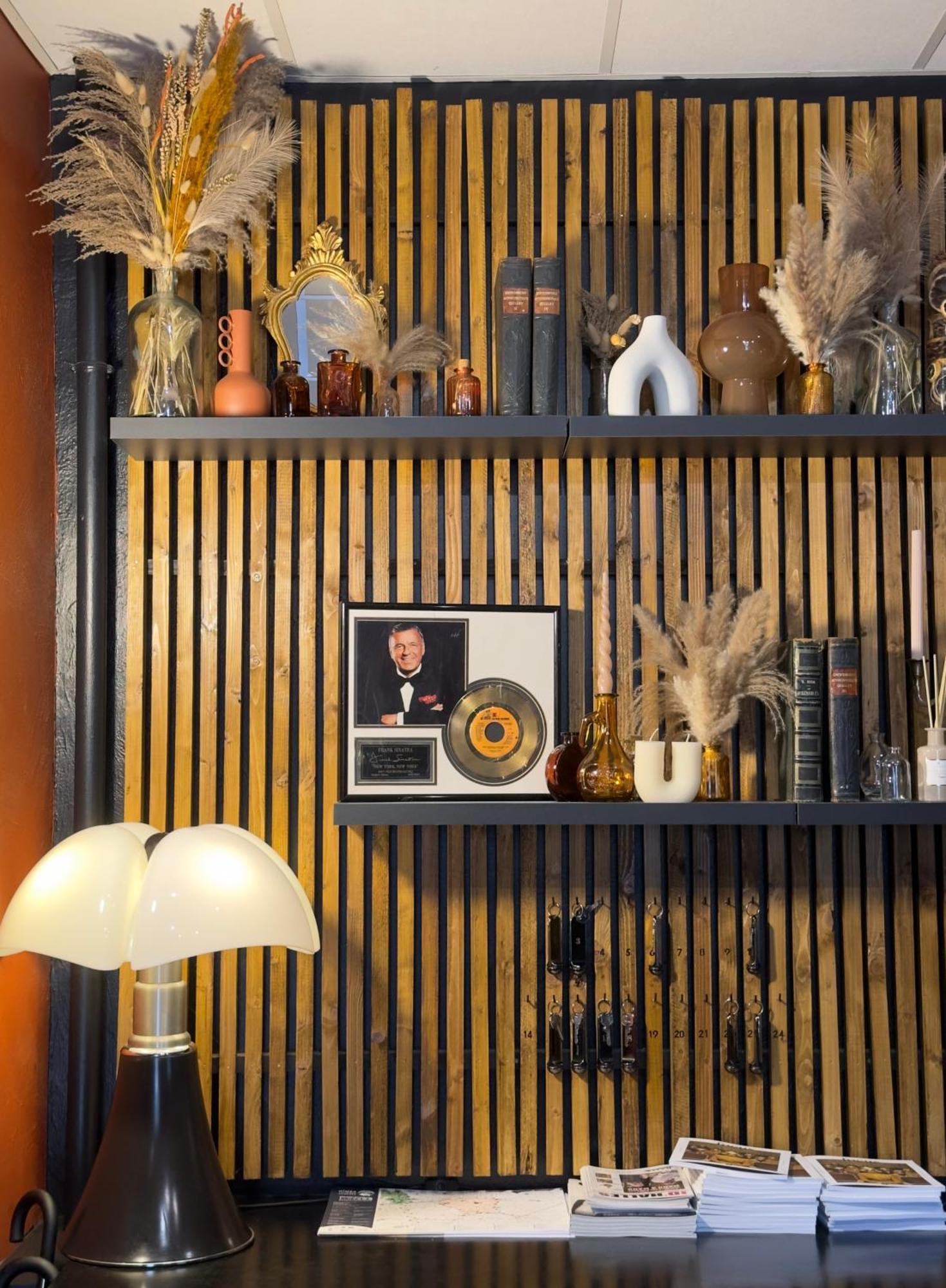 Royal Hotel Nimes Luaran gambar